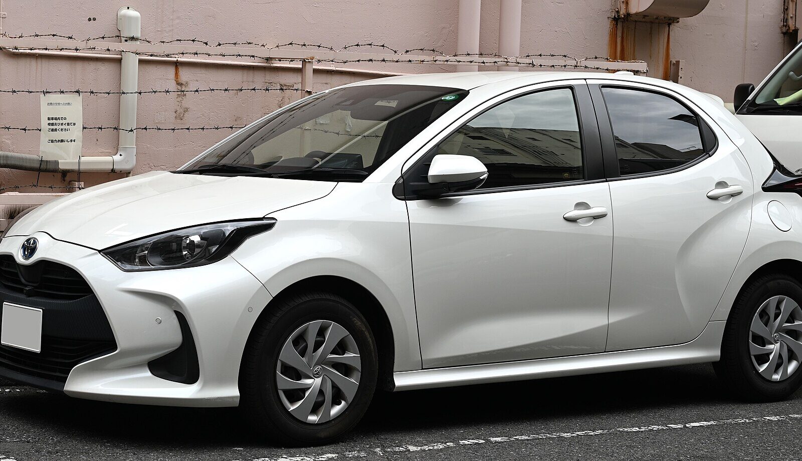 Toyota Yaris 1.5 Hybrid Icon CVT